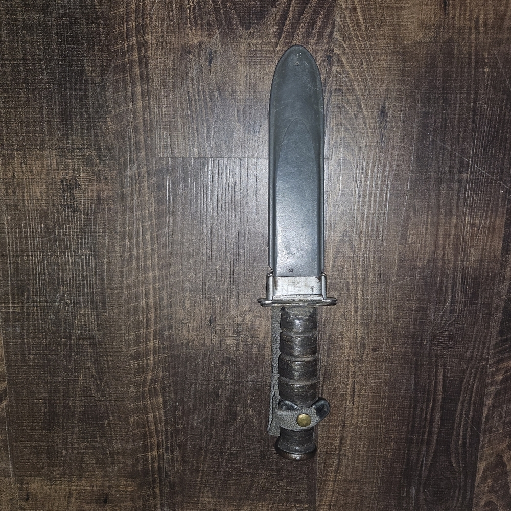 Vintage Original US WWII Knife And Sheath - Picture 4 of 6